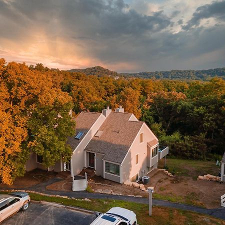 Summer Specials! Cozy King Beds, Pool Access, Galena Territory Amenities, Fireplace, Great Location In Galena Territory On Lake Galena Extérieur photo